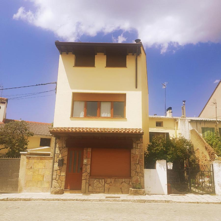 El Rincon Del Sanabres, Penalara Apartment Rascafria Ngoại thất bức ảnh
